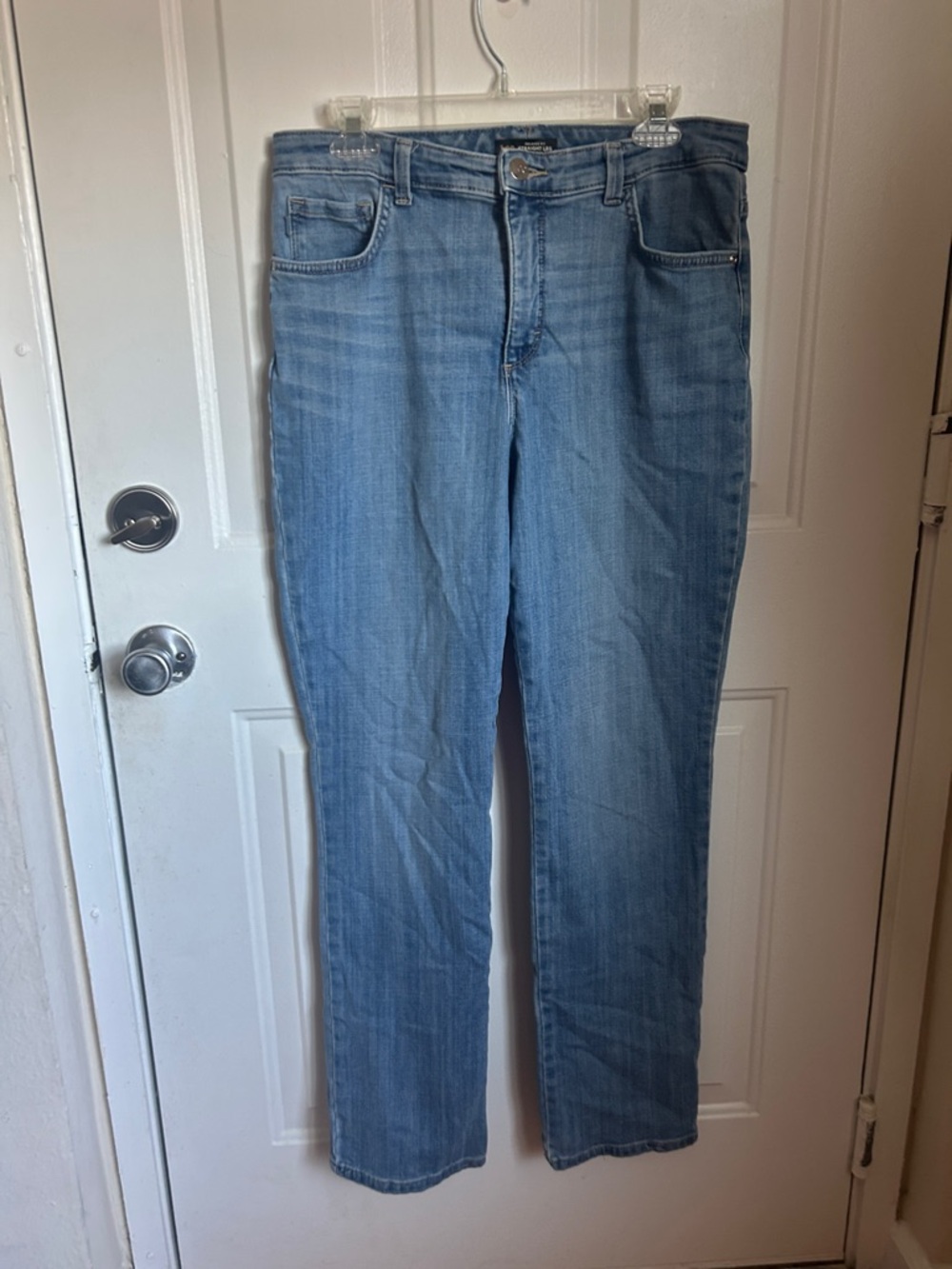 Lee’s Classic Women's Light Blue Jeans
